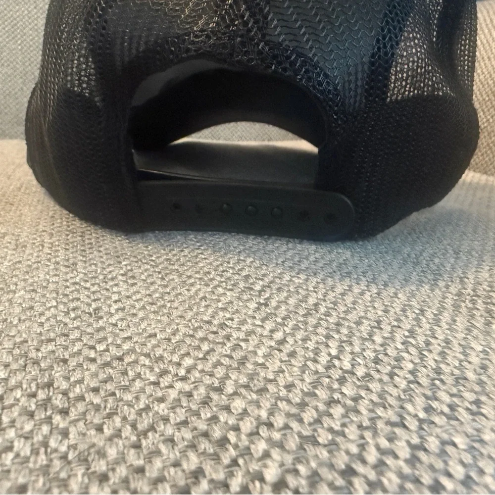 OTTO Black and White‎ Trucker Hat with Mountain Wonder Logo